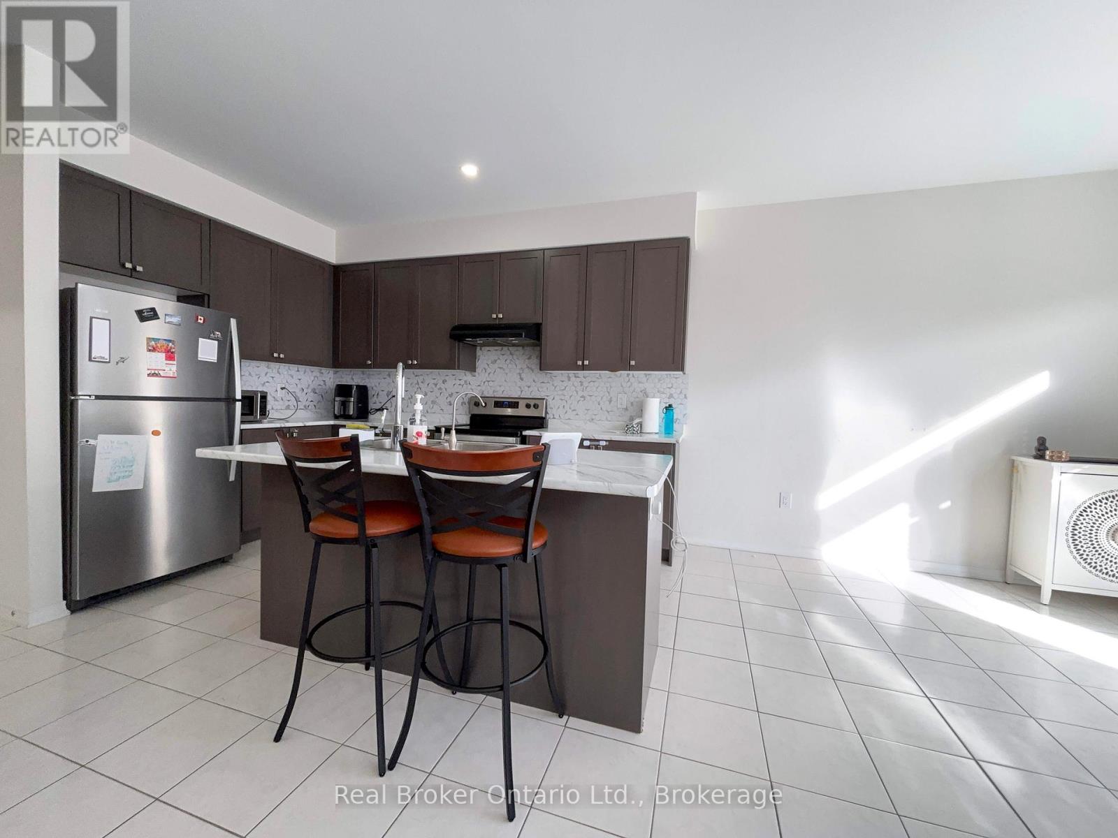 159 Longboat Run W, Brantford, Ontario  N3T 0R8 - Photo 23 - X12744780