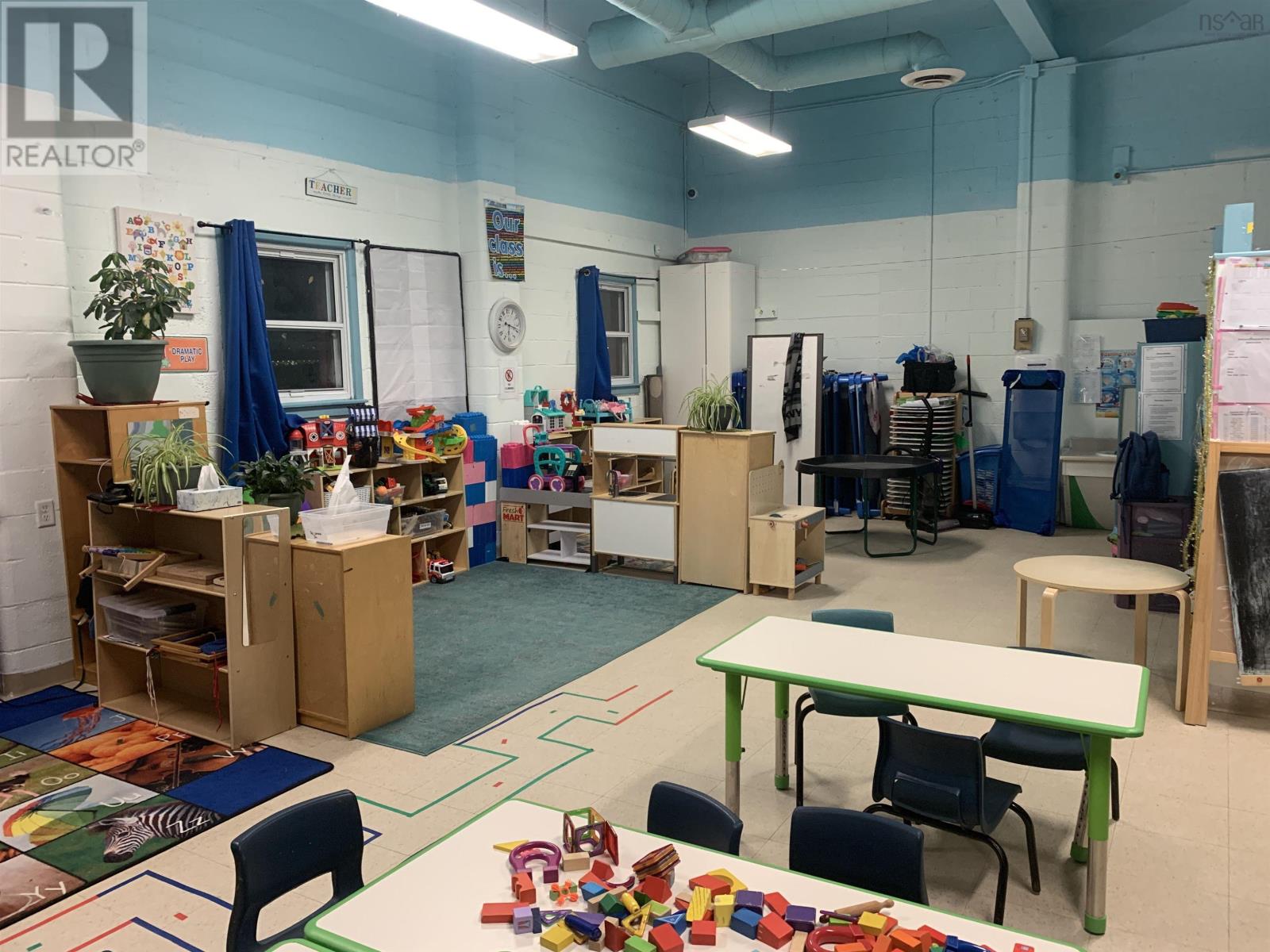 199 Bedford Highway, Halifax, Nova Scotia  B3M 0R5 - Photo 12 - 202601819