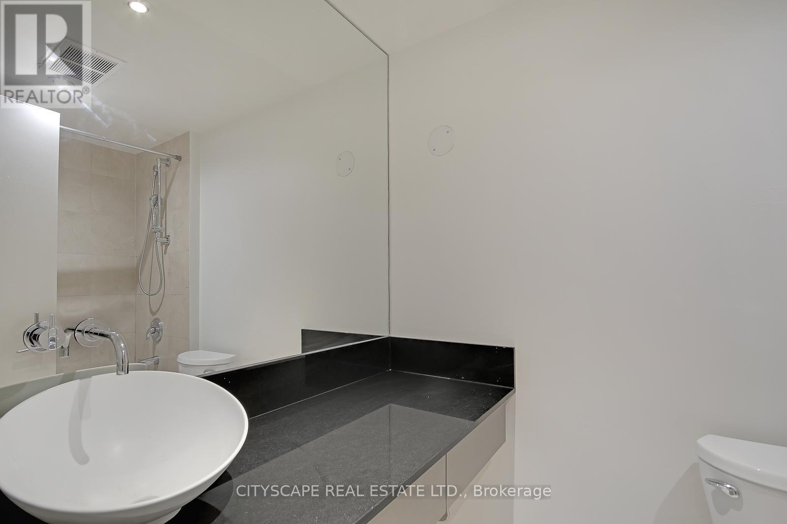 530 - 36 Blue Jays Way, Toronto, Ontario  M5V 3T3 - Photo 5 - C12744764