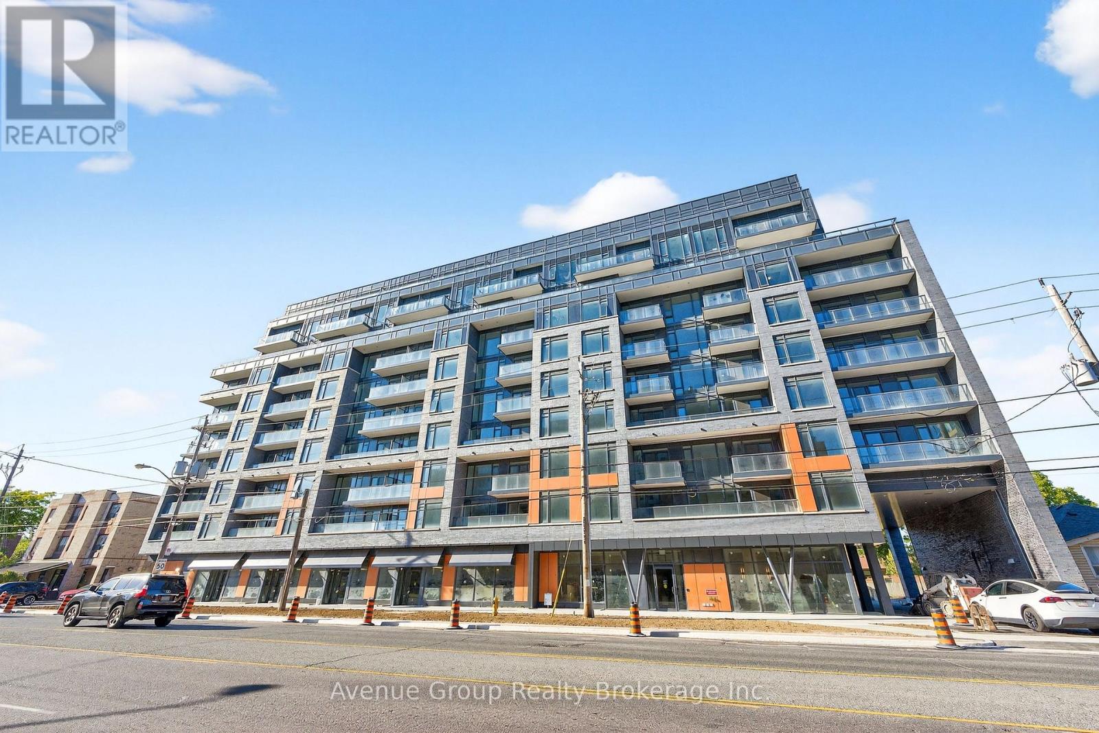 211 - 700 SHEPPARD AVENUE W, Toronto, Ontario