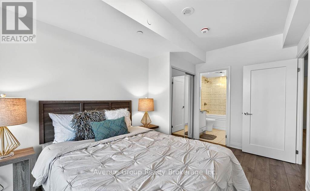 211 - 700 Sheppard Avenue W, Toronto, Ontario  M3H 0G5 - Photo 14 - C12744786