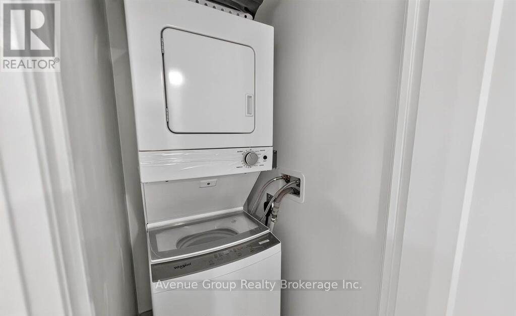 211 - 700 Sheppard Avenue W, Toronto, Ontario  M3H 0G5 - Photo 19 - C12744786