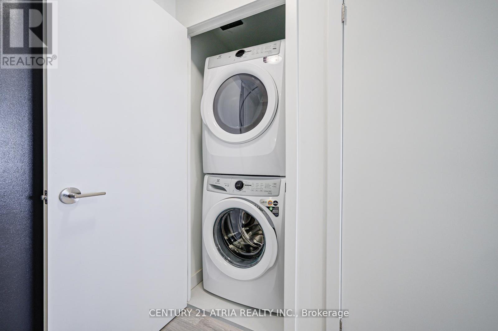 525 - 7 Golden Lion Heights, Toronto, Ontario  M2M 0C1 - Photo 32 - C12744806