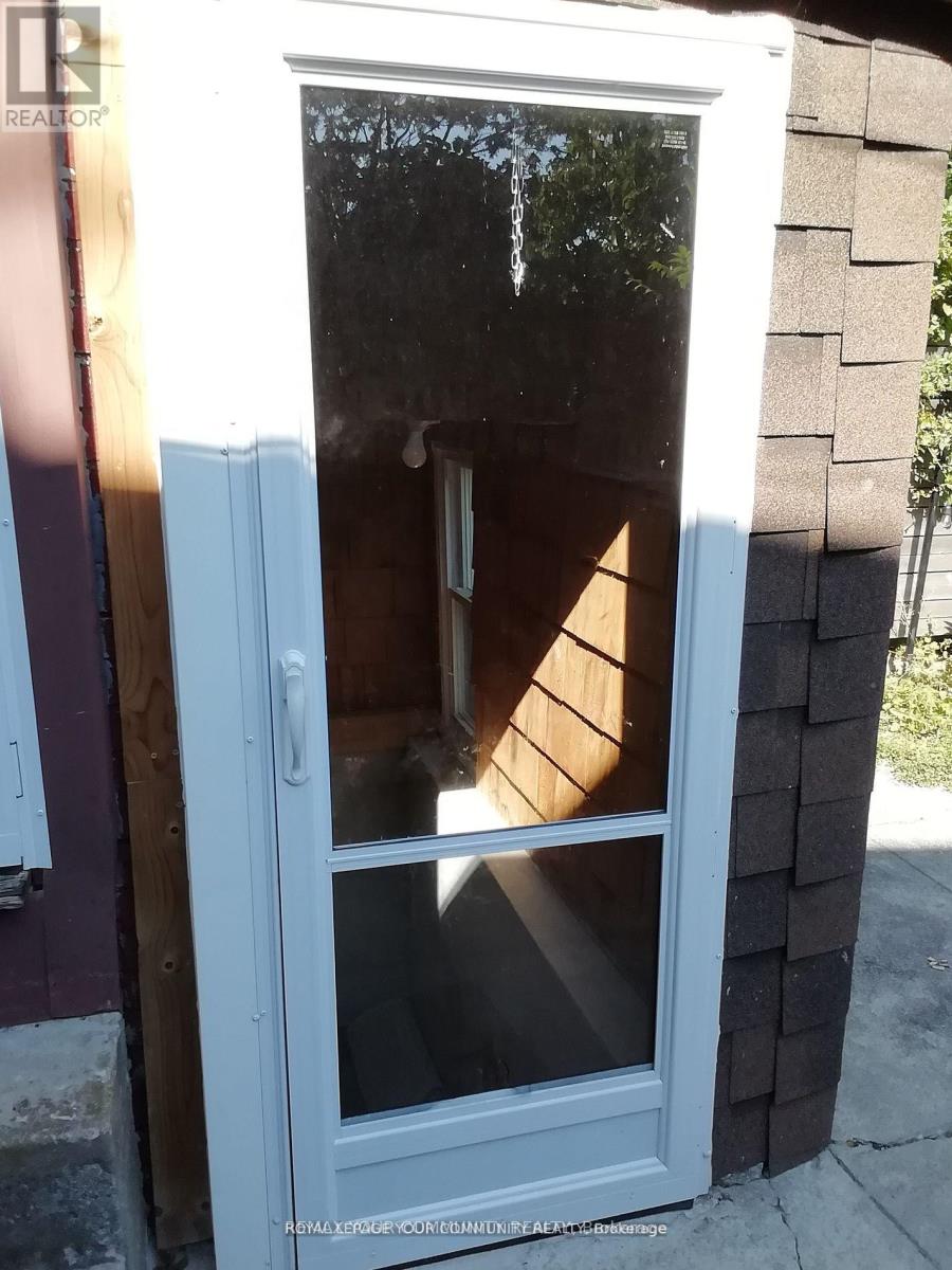 Bsmt - 761 Markham Street, Toronto, Ontario  M6G 2M4 - Photo 5 - C12744824