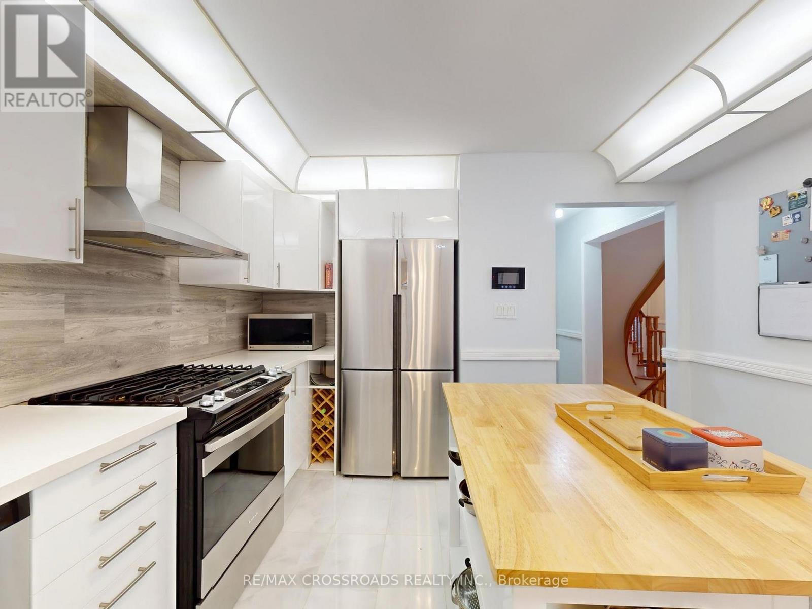 500 Lightfoot Place, Pickering, Ontario  L1V 5Z5 - Photo 16 - E12744768