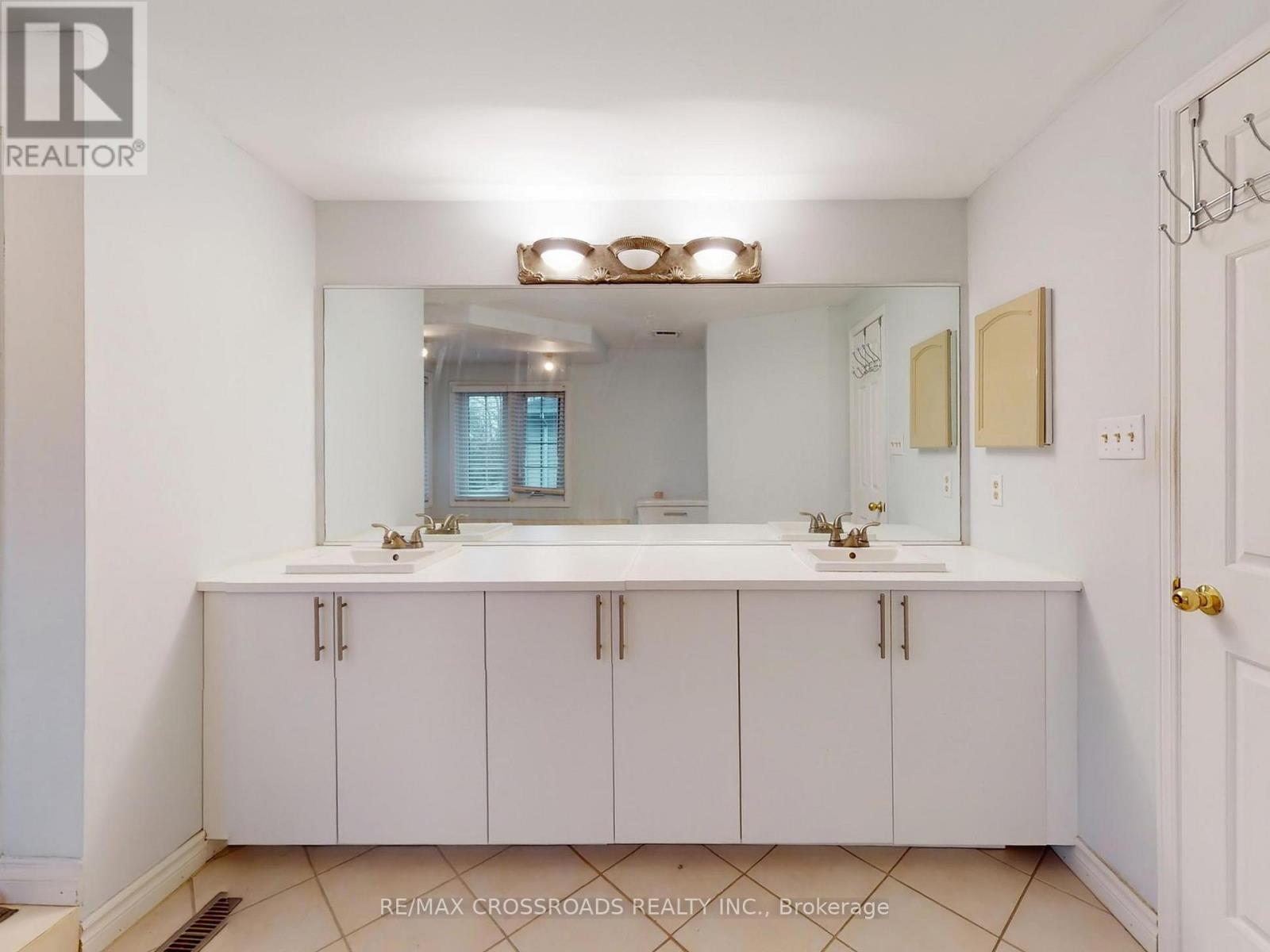 500 Lightfoot Place, Pickering, Ontario  L1V 5Z5 - Photo 27 - E12744768