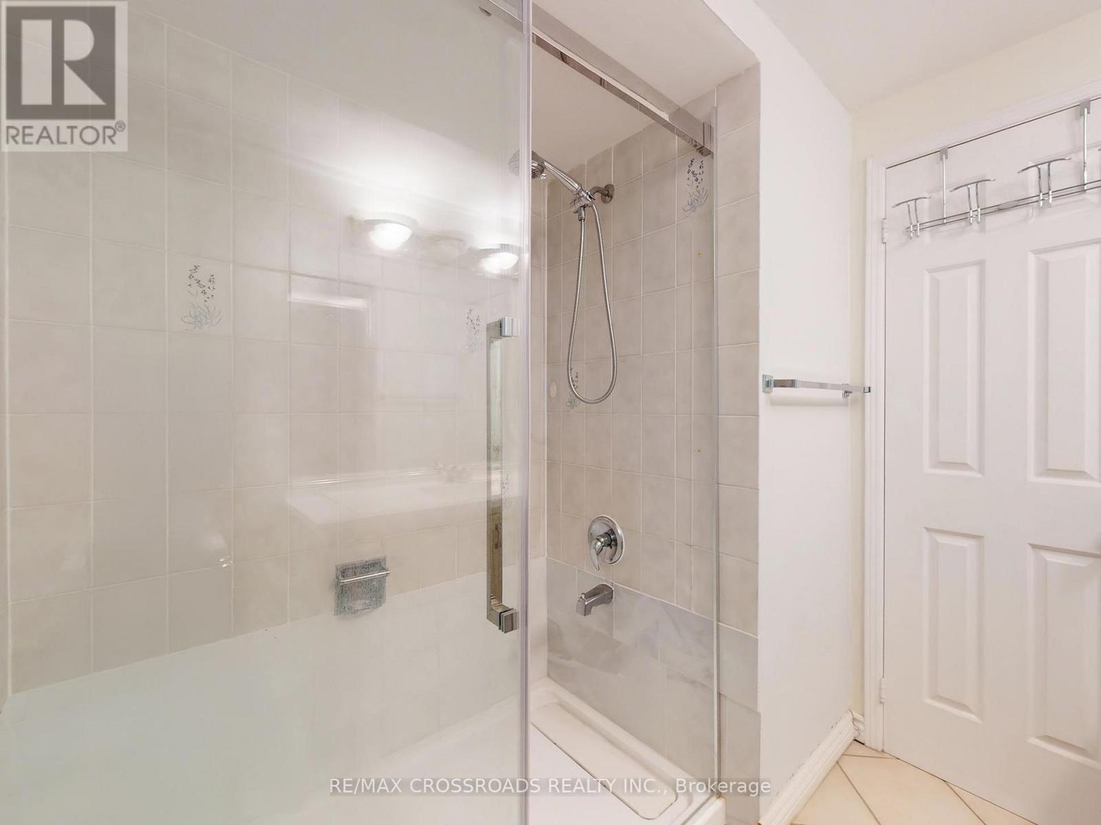 500 Lightfoot Place, Pickering, Ontario  L1V 5Z5 - Photo 32 - E12744768