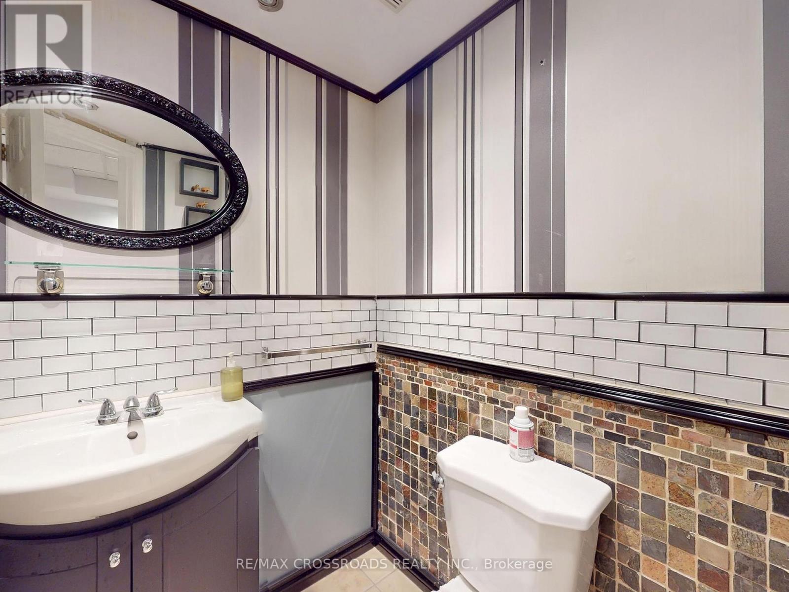 500 Lightfoot Place, Pickering, Ontario  L1V 5Z5 - Photo 37 - E12744768