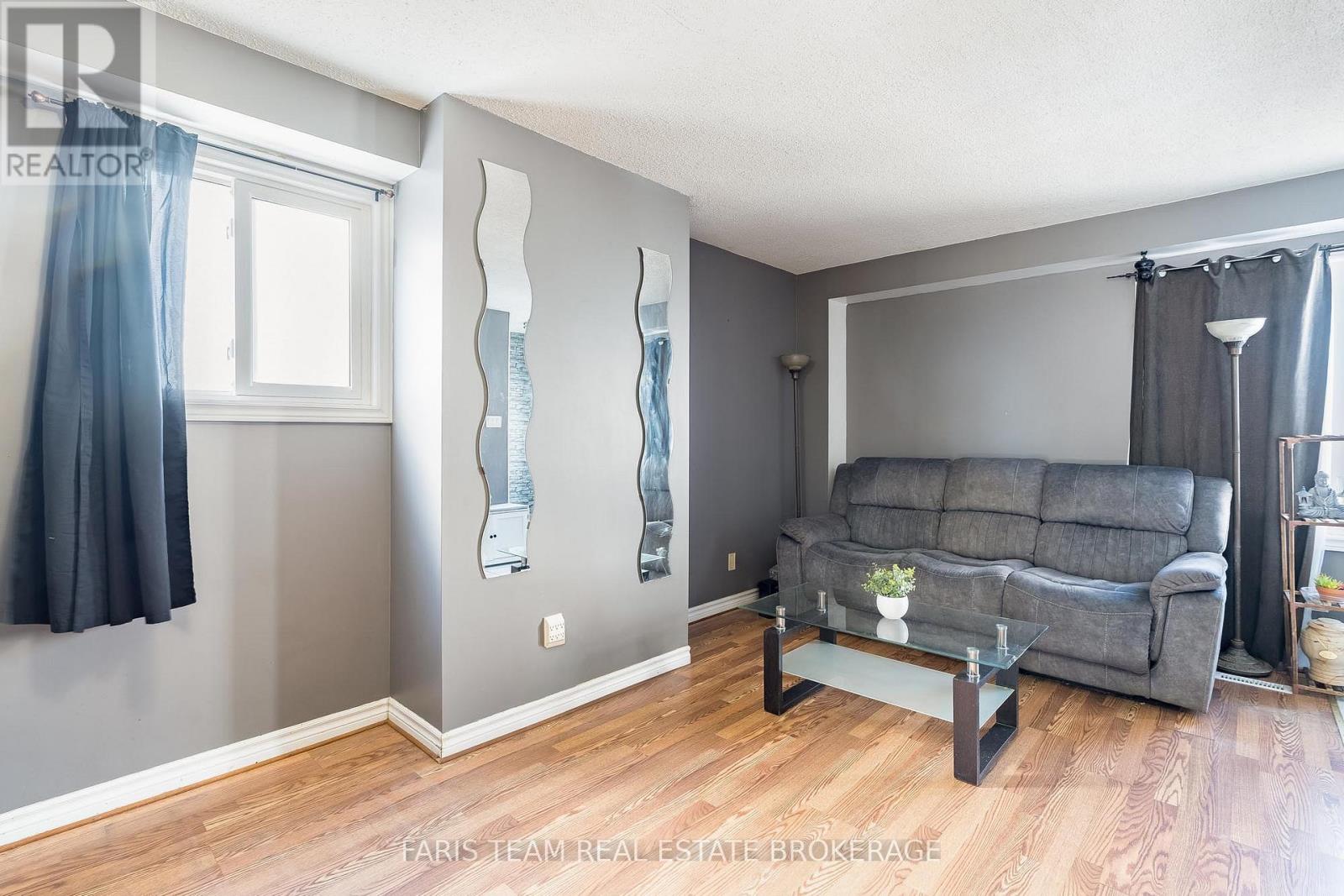 1387 Ritson Road S, Oshawa, Ontario  L1J 7M3 - Photo 13 - E12744772