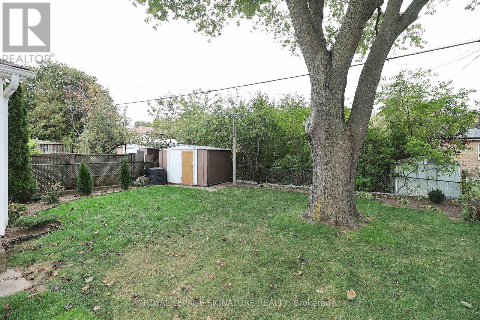 19 Wisteria Road, Toronto, Ontario  M1R 4X7 - Photo 6 - E12744784