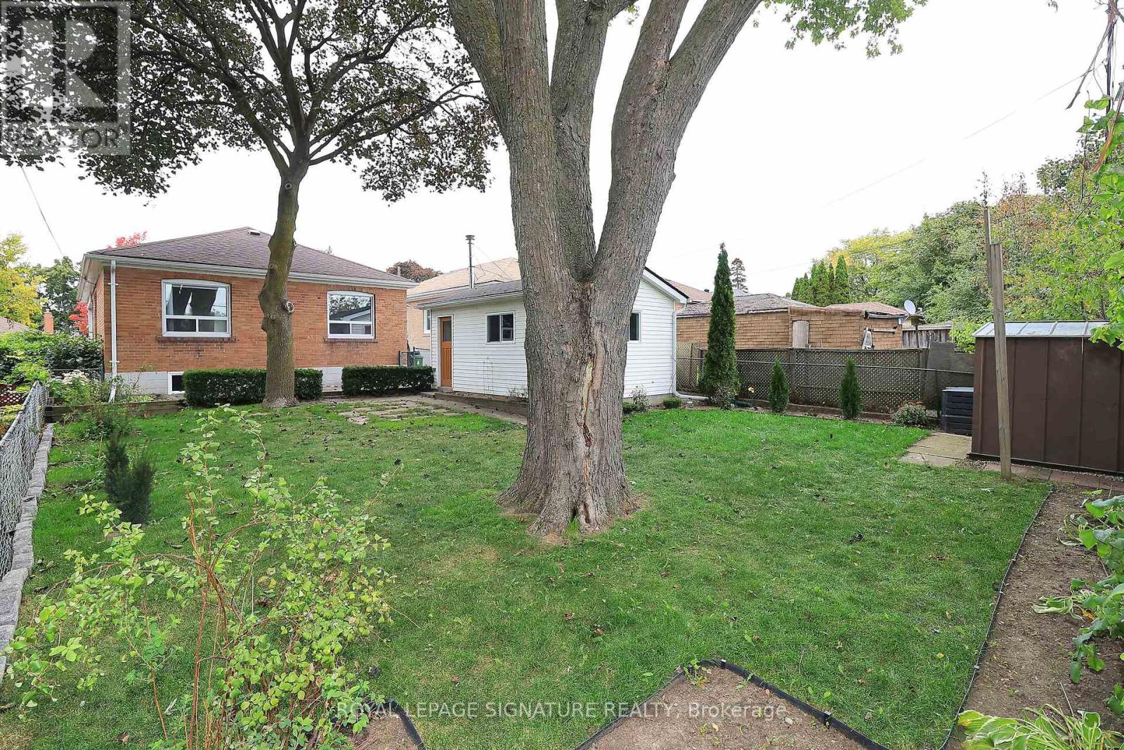 19 Wisteria Road, Toronto, Ontario  M1R 4X7 - Photo 8 - E12744784