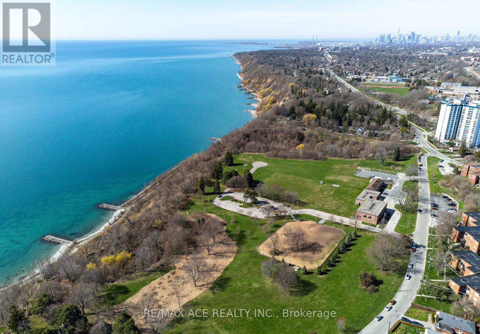 Main - 1 Aylesford Drive, Toronto, Ontario  M1N 1L6 - Photo 13 - E12744796