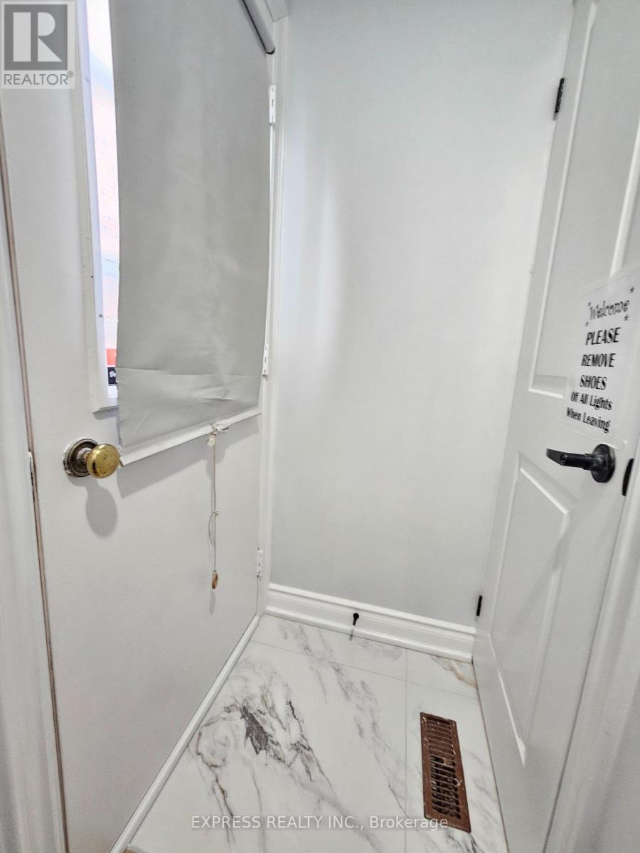 Basement Unit A - 7 Calthorpe Avenue, Toronto, Ontario  M1C 3S3 - Photo 11 - E12744818