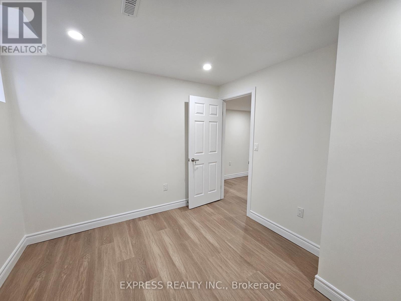 Basement Unit B - 7 Calthorpe Avenue, Toronto, Ontario  M1C 3S3 - Photo 10 - E12744822