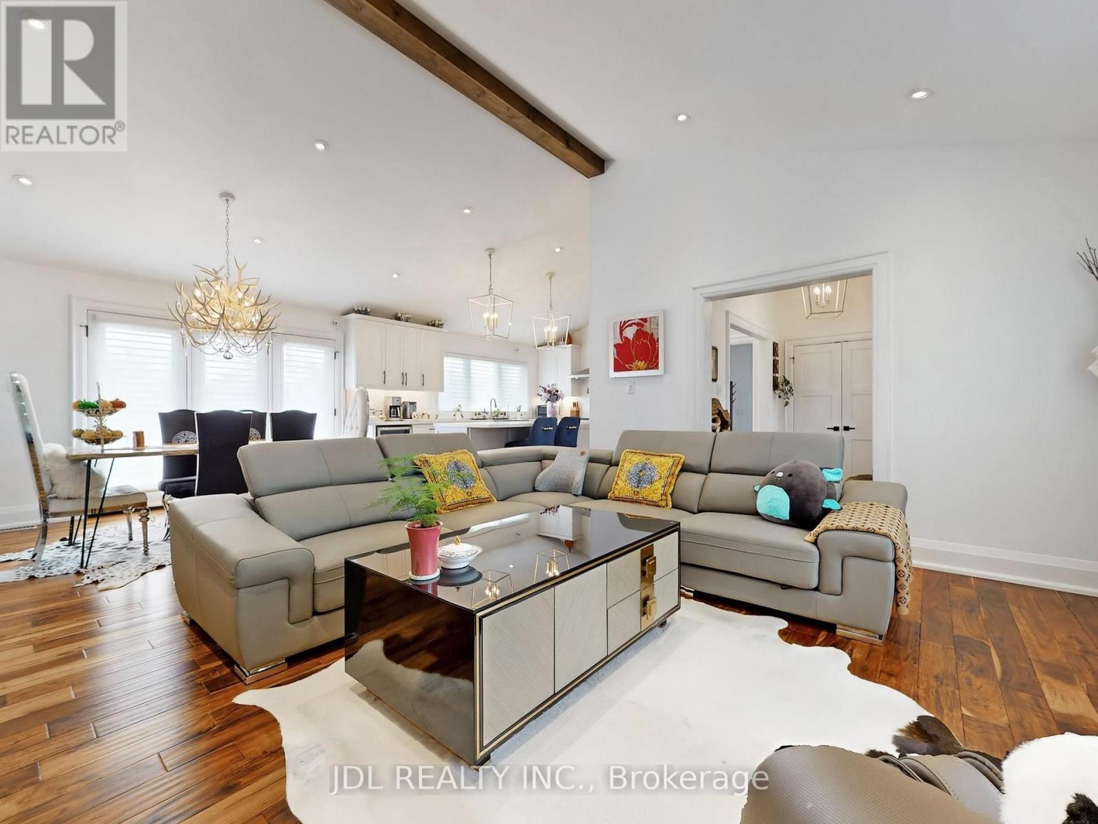 11 Hedge Road, Georgina, Ontario  L0E 1R0 - Photo 13 - N12744758