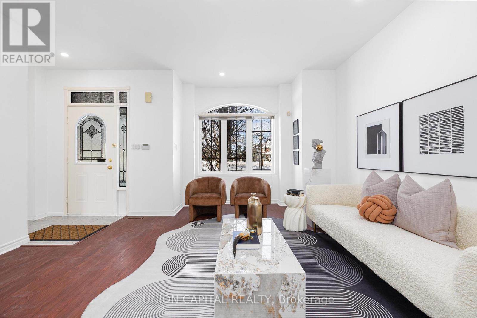 29 Queen's Plate Drive, Markham, Ontario  L6C 2A9 - Photo 10 - N12741204