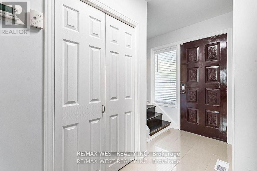 Unknown Address, ,    - Photo 11 - W12744740