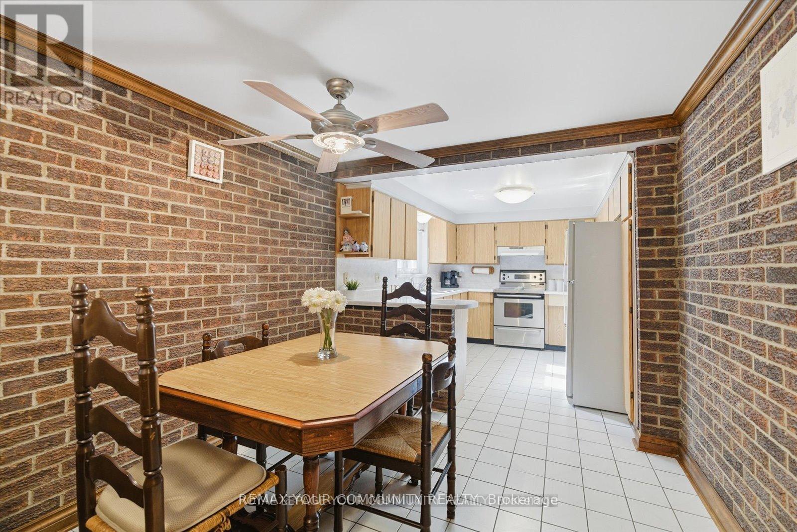 35 Sunvale Drive, Toronto, Ontario  M9R 1Z4 - Photo 25 - W12744742