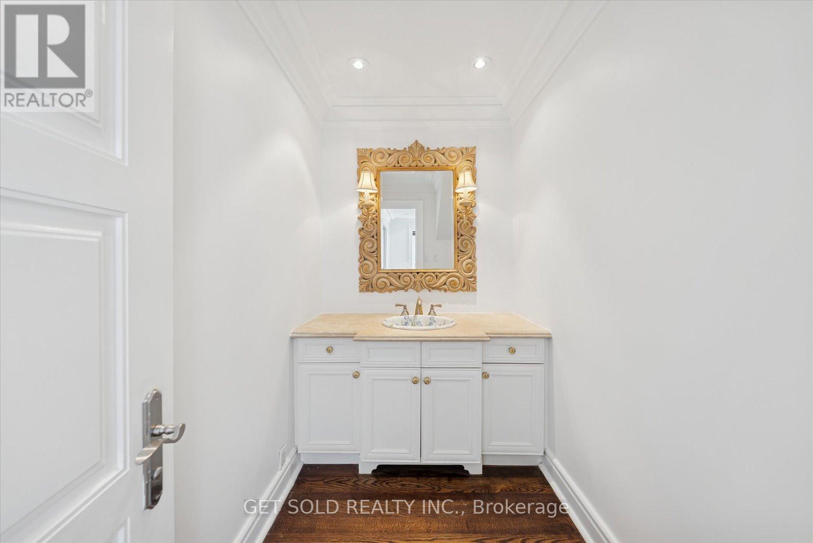 1701 Birchwood Drive, Mississauga, Ontario  L5J 1T7 - Photo 19 - W12744776