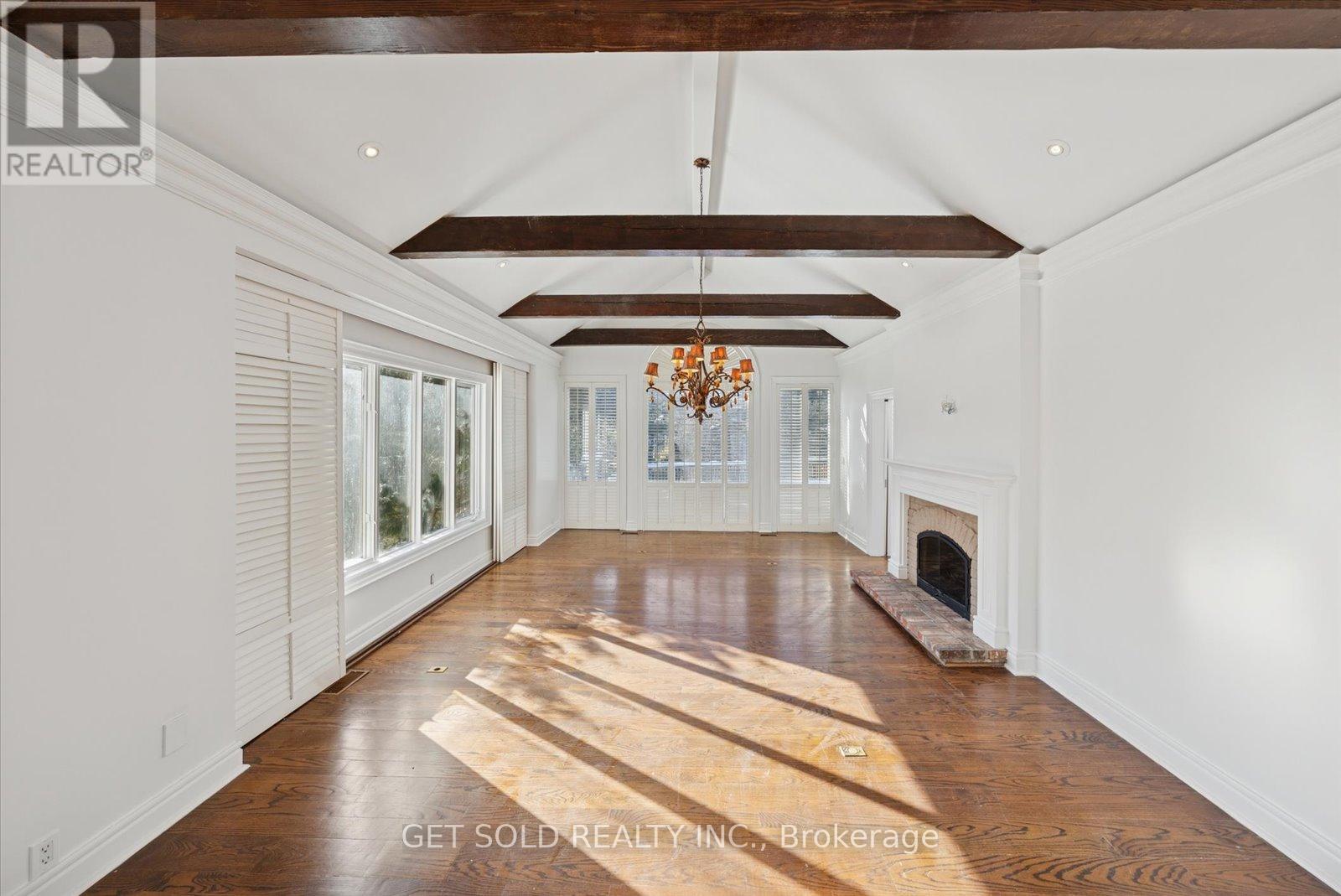 1701 Birchwood Drive, Mississauga, Ontario  L5J 1T7 - Photo 9 - W12744776