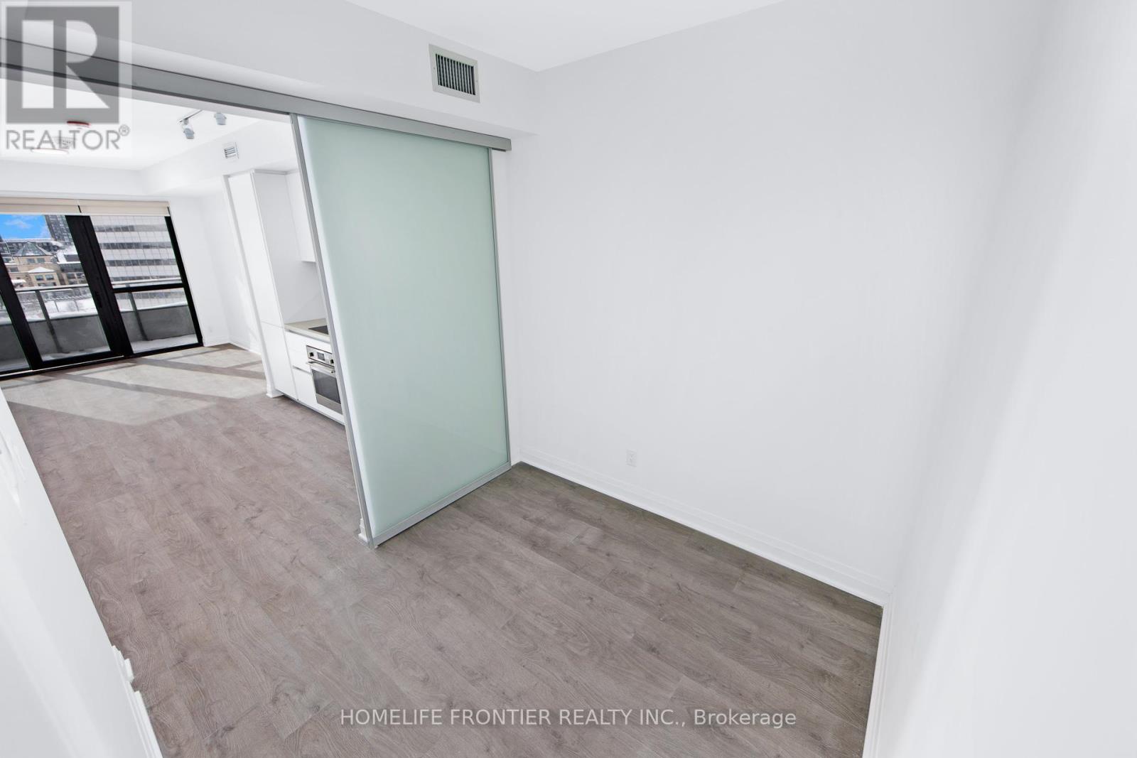 1005 - 4015 The Exchange Street, Mississauga, Ontario  L5B 0N9 - Photo 13 - W12744812