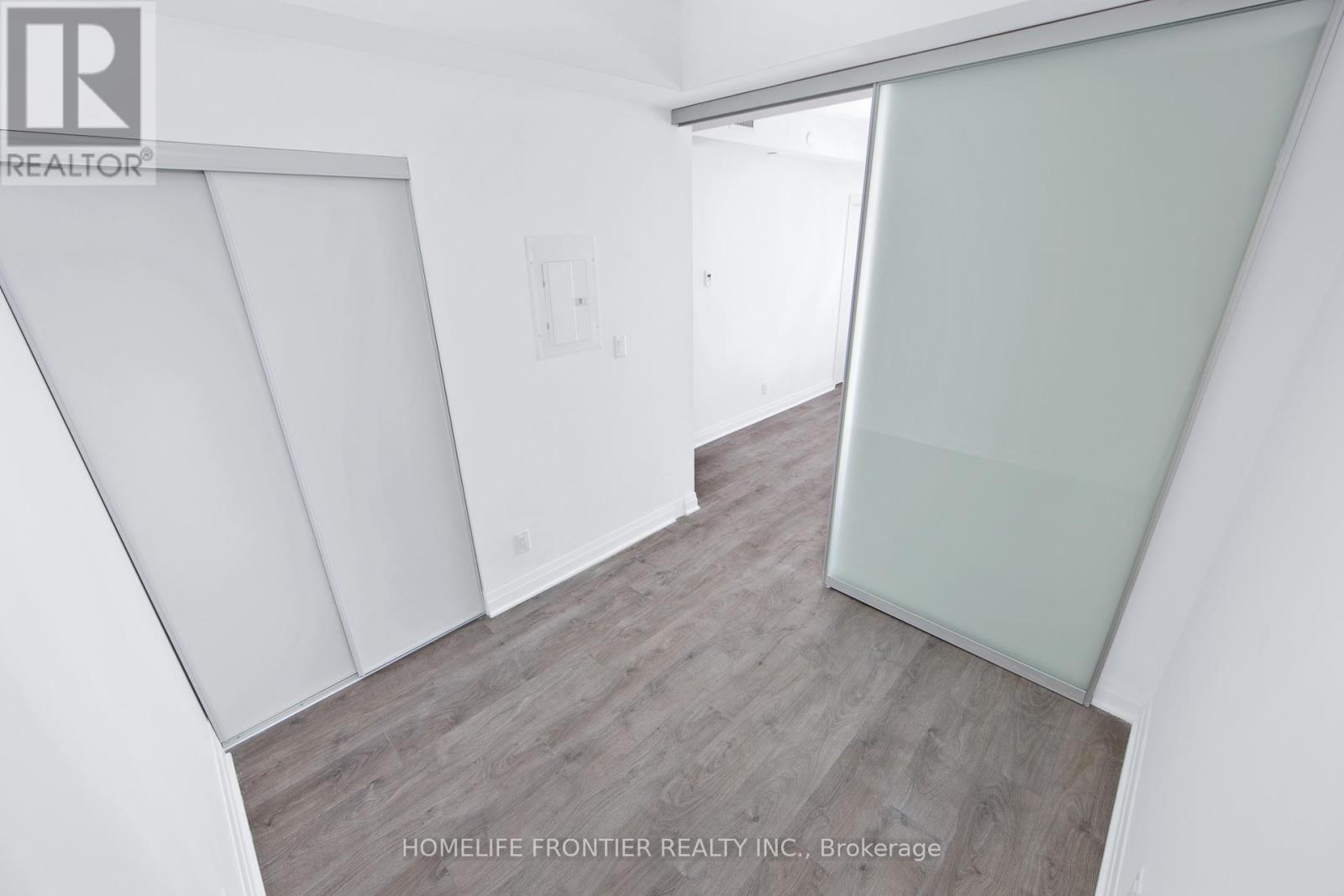 1005 - 4015 The Exchange Street, Mississauga, Ontario  L5B 0N9 - Photo 14 - W12744812