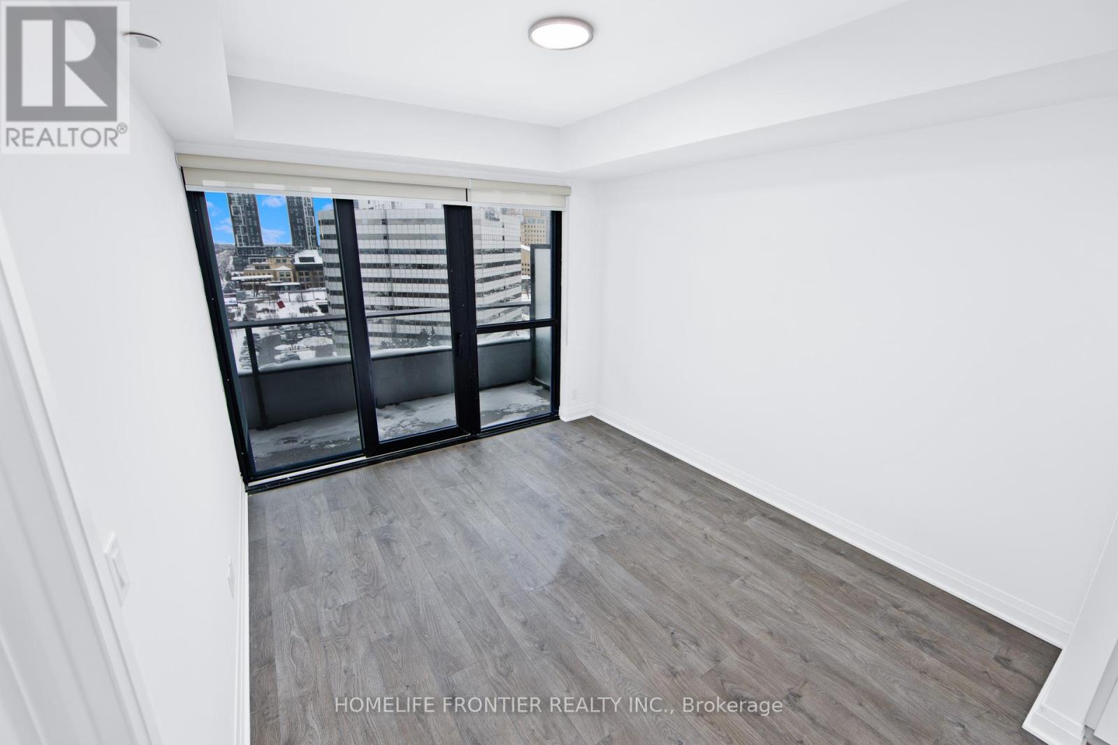 1005 - 4015 The Exchange Street, Mississauga, Ontario  L5B 0N9 - Photo 5 - W12744812