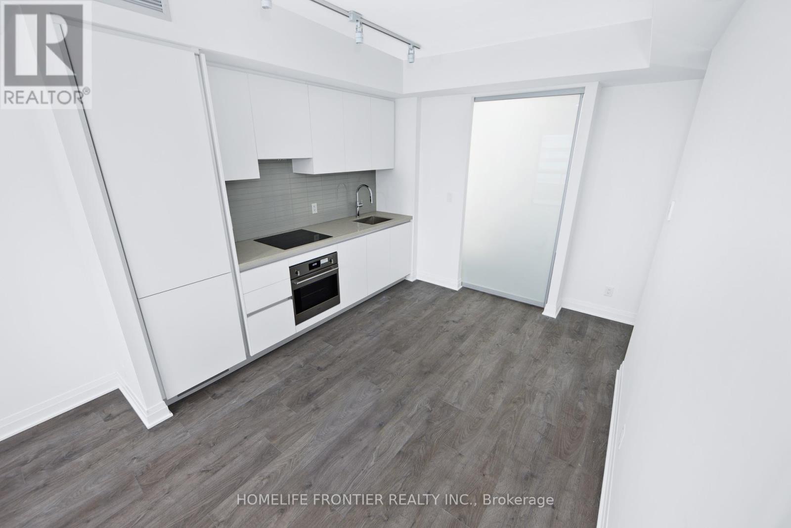 1005 - 4015 The Exchange Street, Mississauga, Ontario  L5B 0N9 - Photo 8 - W12744812