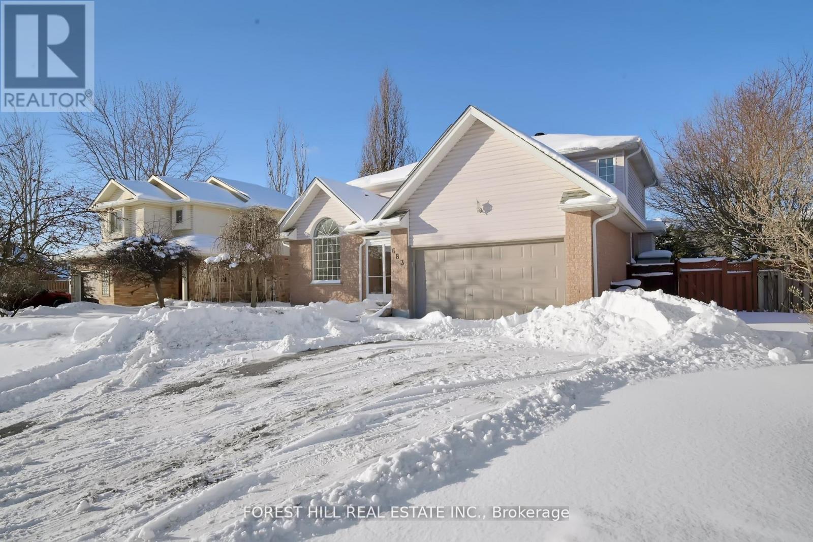 683 Willow Road, Guelph, Ontario  N1H 8K2 - Photo 3 - X12744750