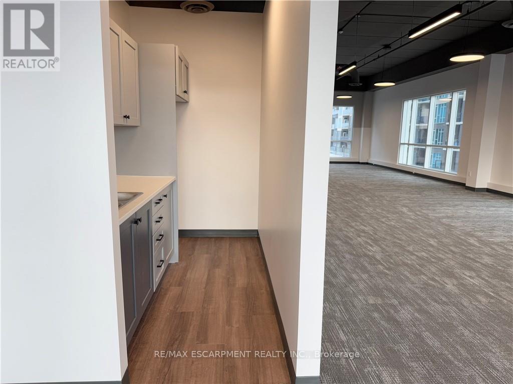 205 - 13 Windward Drive N, Grimsby, Ontario  L3M 0J4 - Photo 15 - X12744778