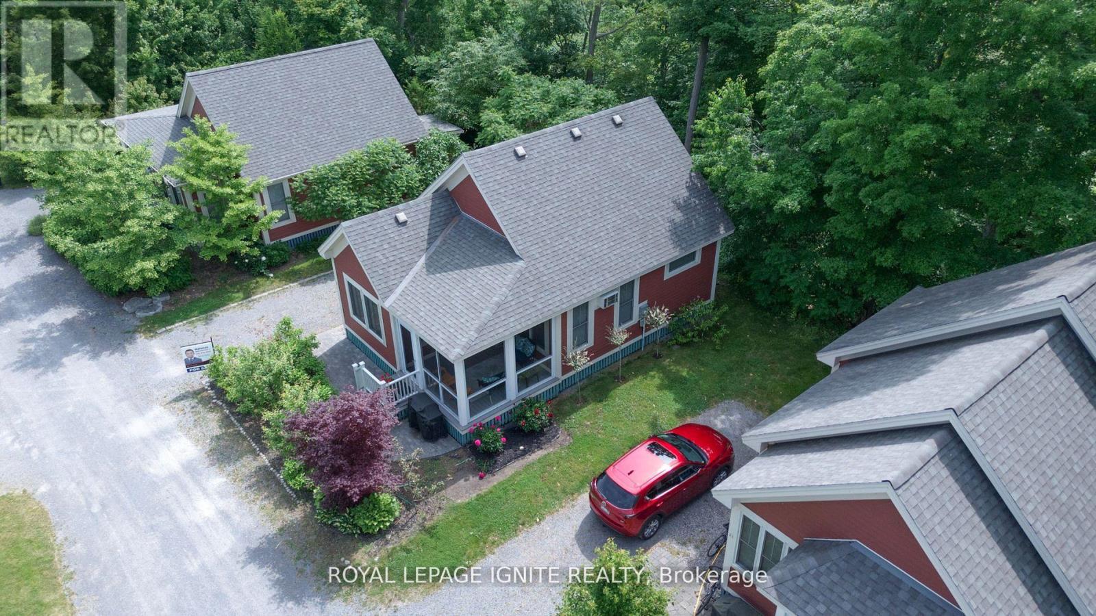 208 - 19 SUMMER VILLAGE LANE, Prince Edward County, Ontario