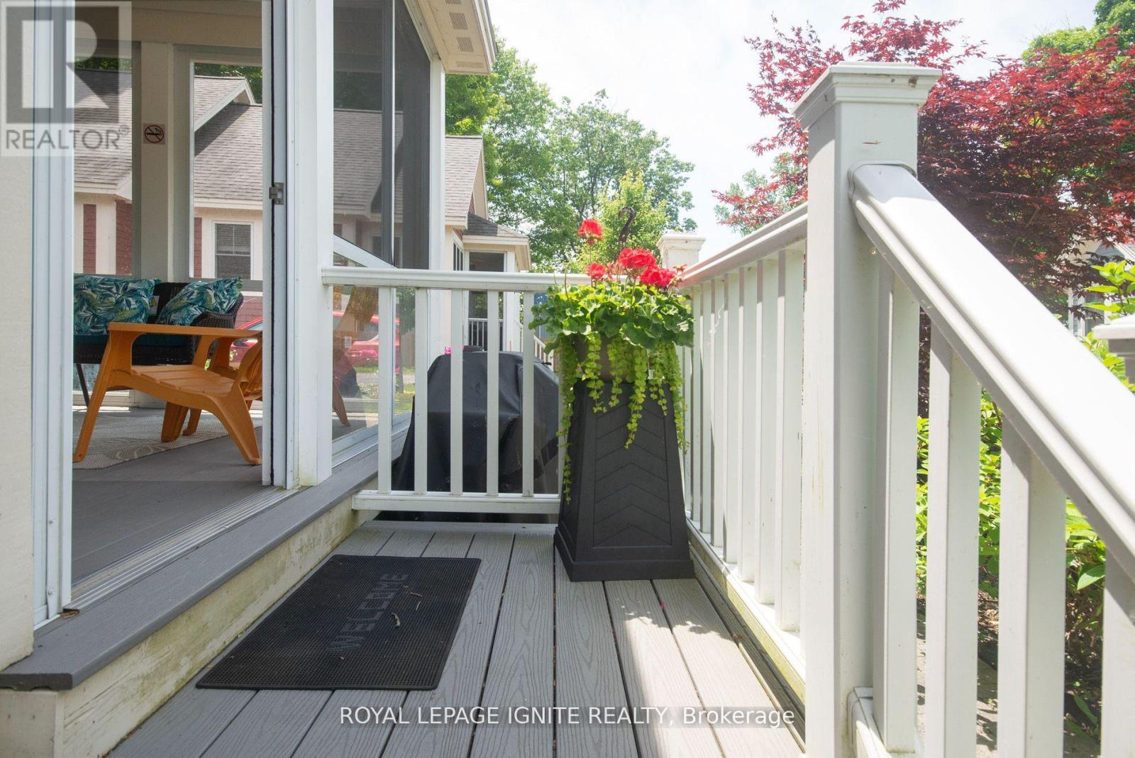 208 - 19 Summer Village Lane, Prince Edward County, Ontario  K0K 1P0 - Photo 19 - X12744814