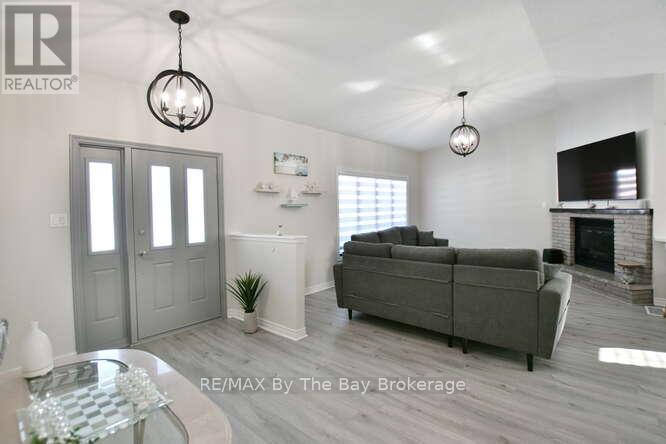 8 Azores Place, Wasaga Beach, Ontario  L9Z 1K9 - Photo 10 - S12744712