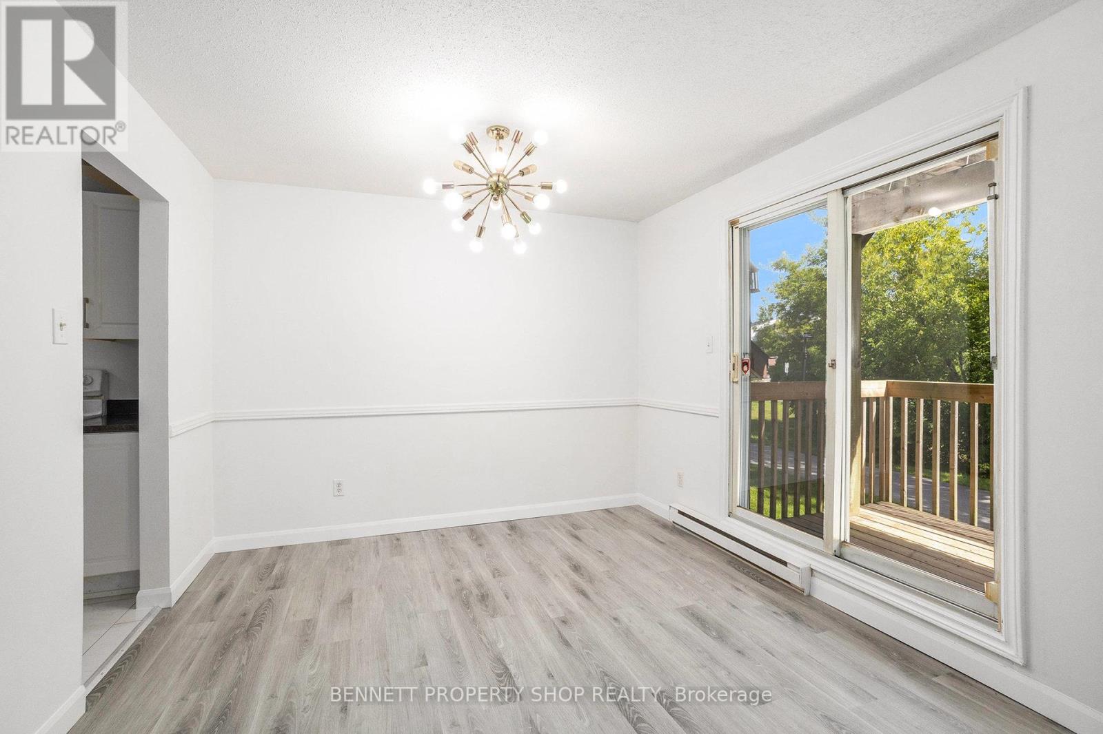 105 - 1585 Goth Avenue, Ottawa, Ontario  K1T 1E3 - Photo 4 - X12553324