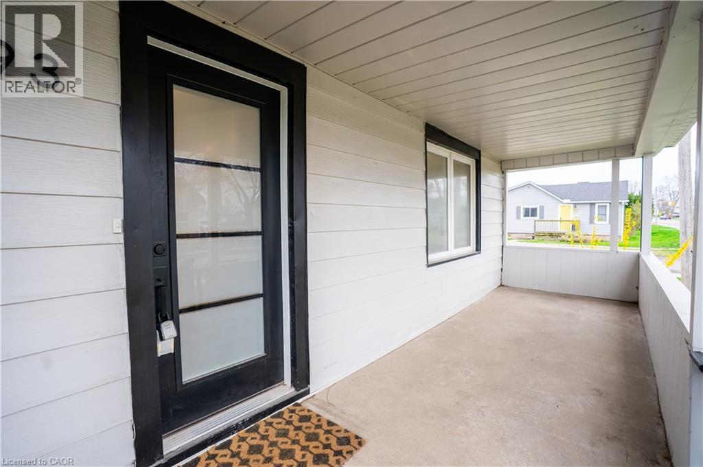 793 Steele Street, Port Colborne, Ontario  L3K 4Z5 - Photo 3 - 40793903