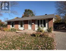 2098 FILLMORE CRESCENT, Ottawa, Ontario