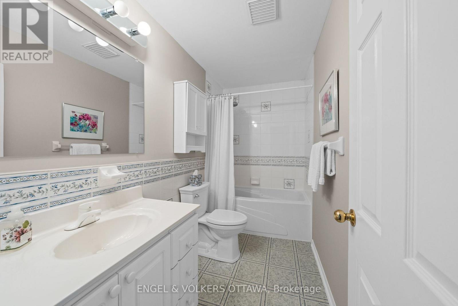 1304 Fairway Drive, Ottawa, Ontario  K4M 1B3 - Photo 31 - X12744858