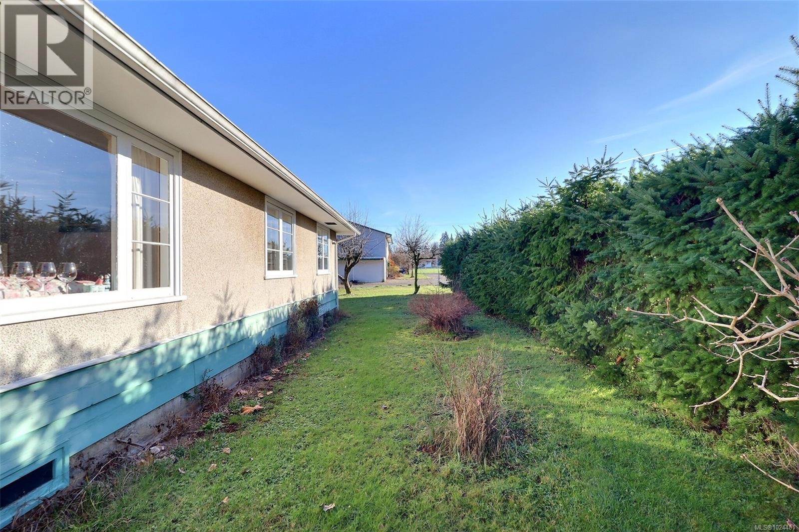 692 5th St, Courtenay, British Columbia  V9N 1K4 - Photo 19 - 1024481