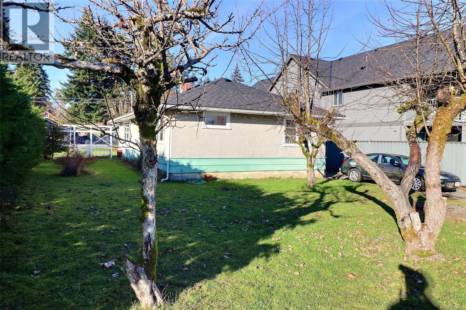 692 5th St, Courtenay, British Columbia  V9N 1K4 - Photo 20 - 1024481