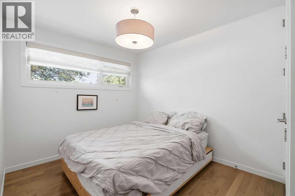 3449 Lane Crescent Sw, Calgary, Alberta  T3R 5X3 - Photo 31 - A2276580