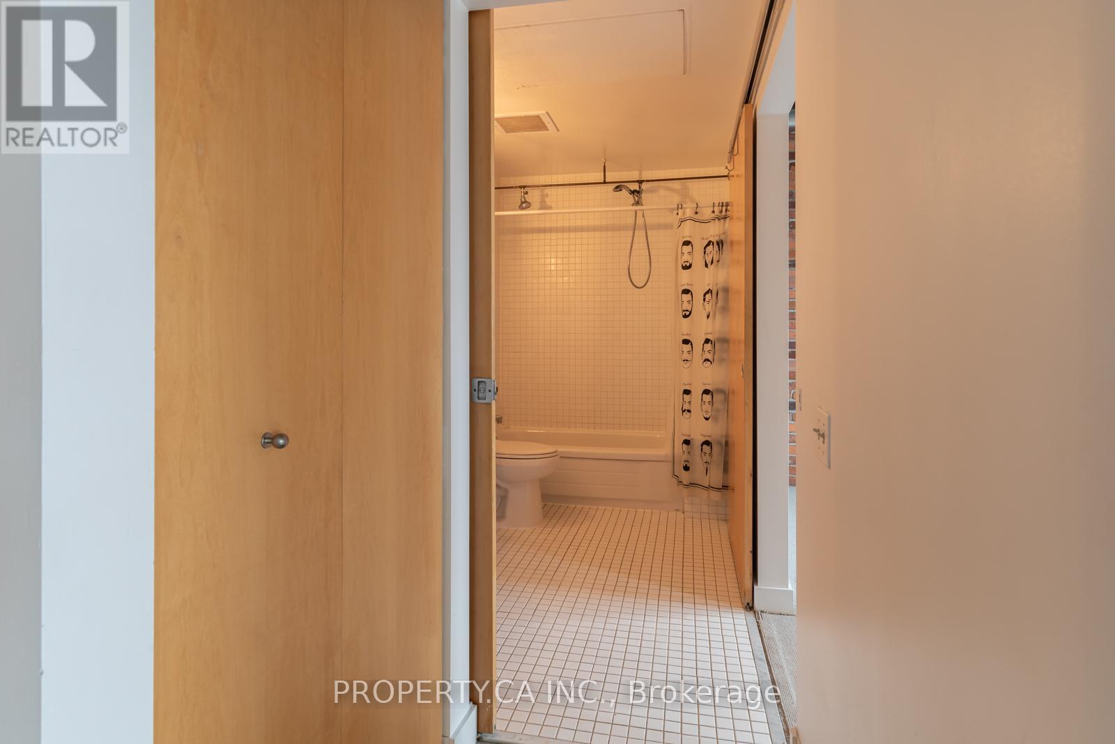 604 - 29 Camden Street, Toronto, Ontario  M5V 3N3 - Photo 15 - C12744834