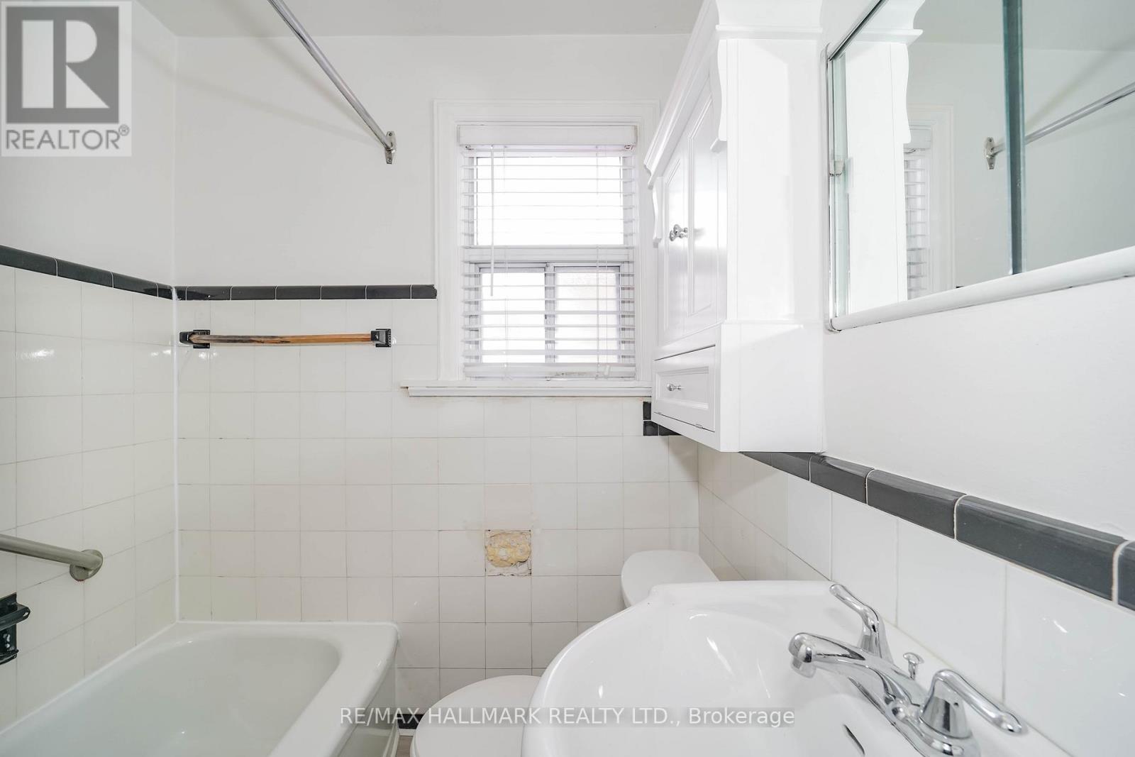 37 Galbraith Avenue, Toronto, Ontario  M4B 2B6 - Photo 22 - E12744846