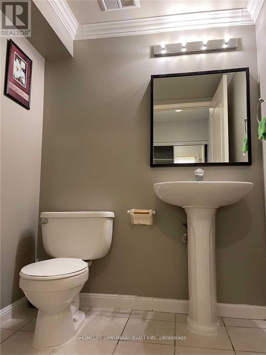 1002 - 28 Sommerset Way, Toronto, Ontario  M2N 6W7 - Photo 6 - C12646338