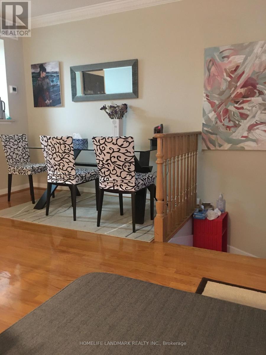 1002 - 28 Sommerset Way, Toronto, Ontario  M2N 6W7 - Photo 3 - C12646338