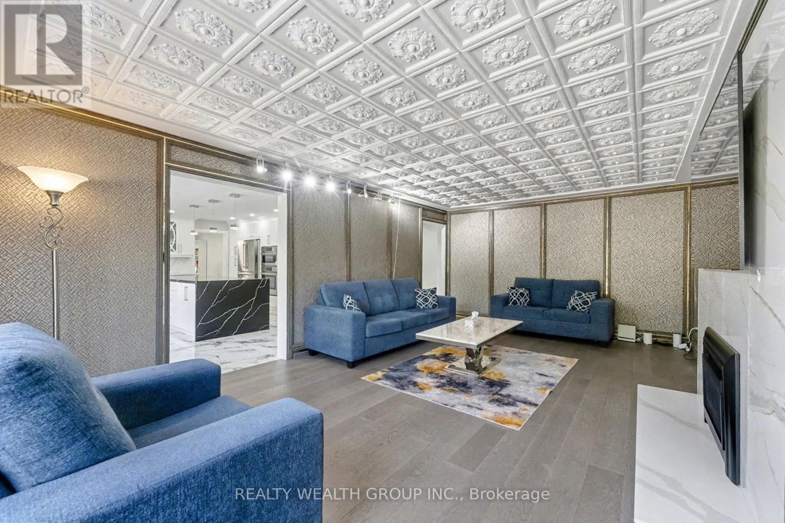 32 Colton Crescent S, Vaughan, Ontario  L4L 3L7 - Photo 17 - N12744844