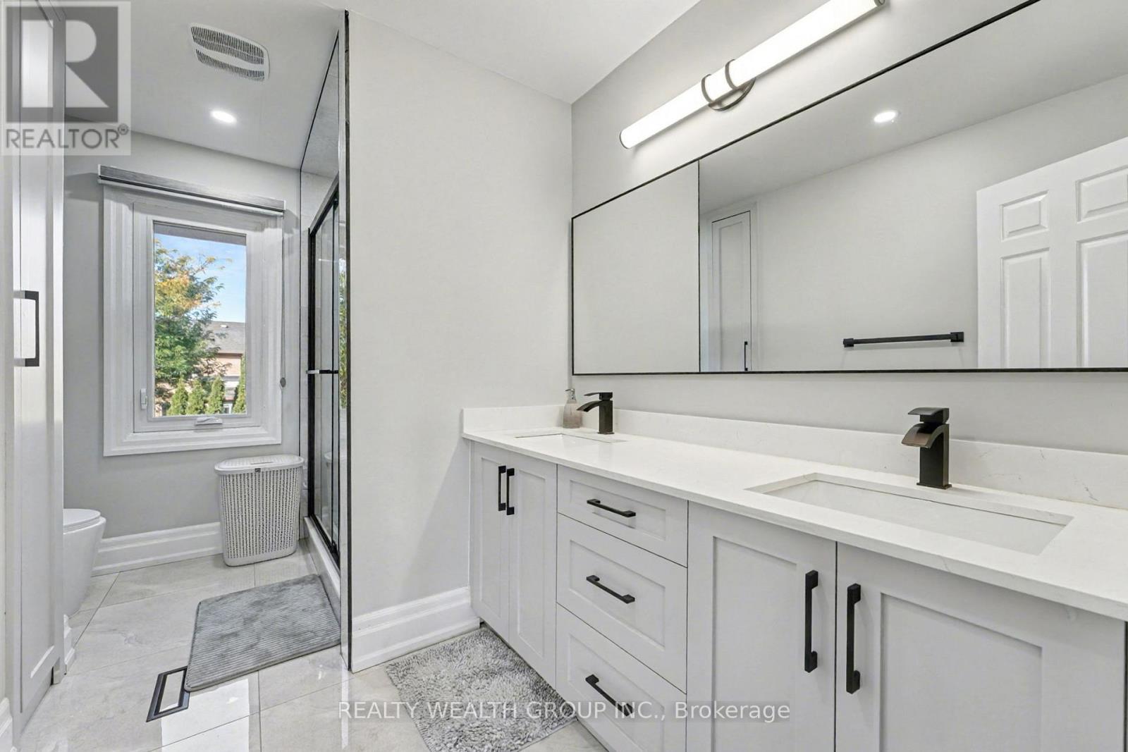 32 Colton Crescent S, Vaughan, Ontario  L4L 3L7 - Photo 30 - N12744844