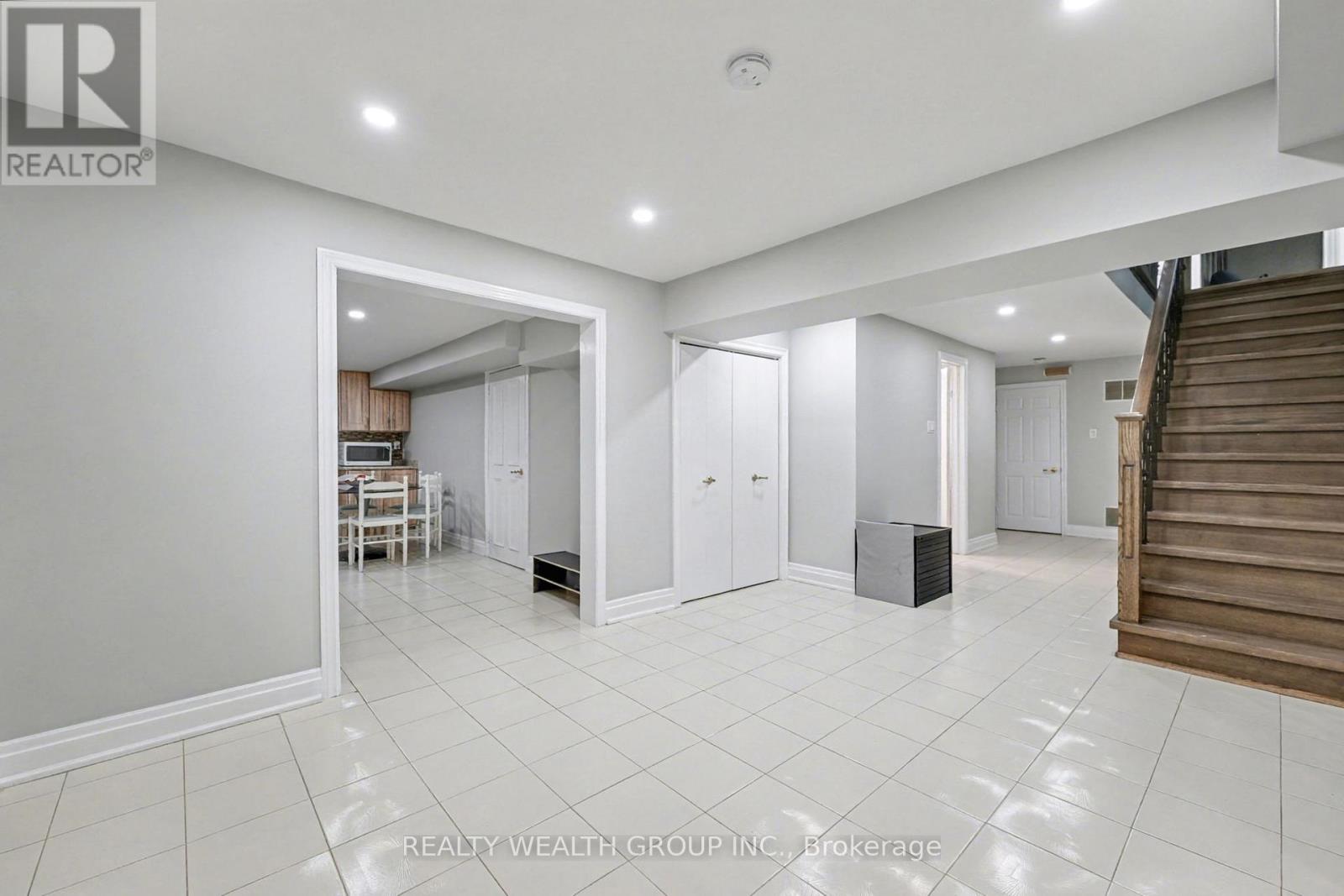 32 Colton Crescent S, Vaughan, Ontario  L4L 3L7 - Photo 35 - N12744844