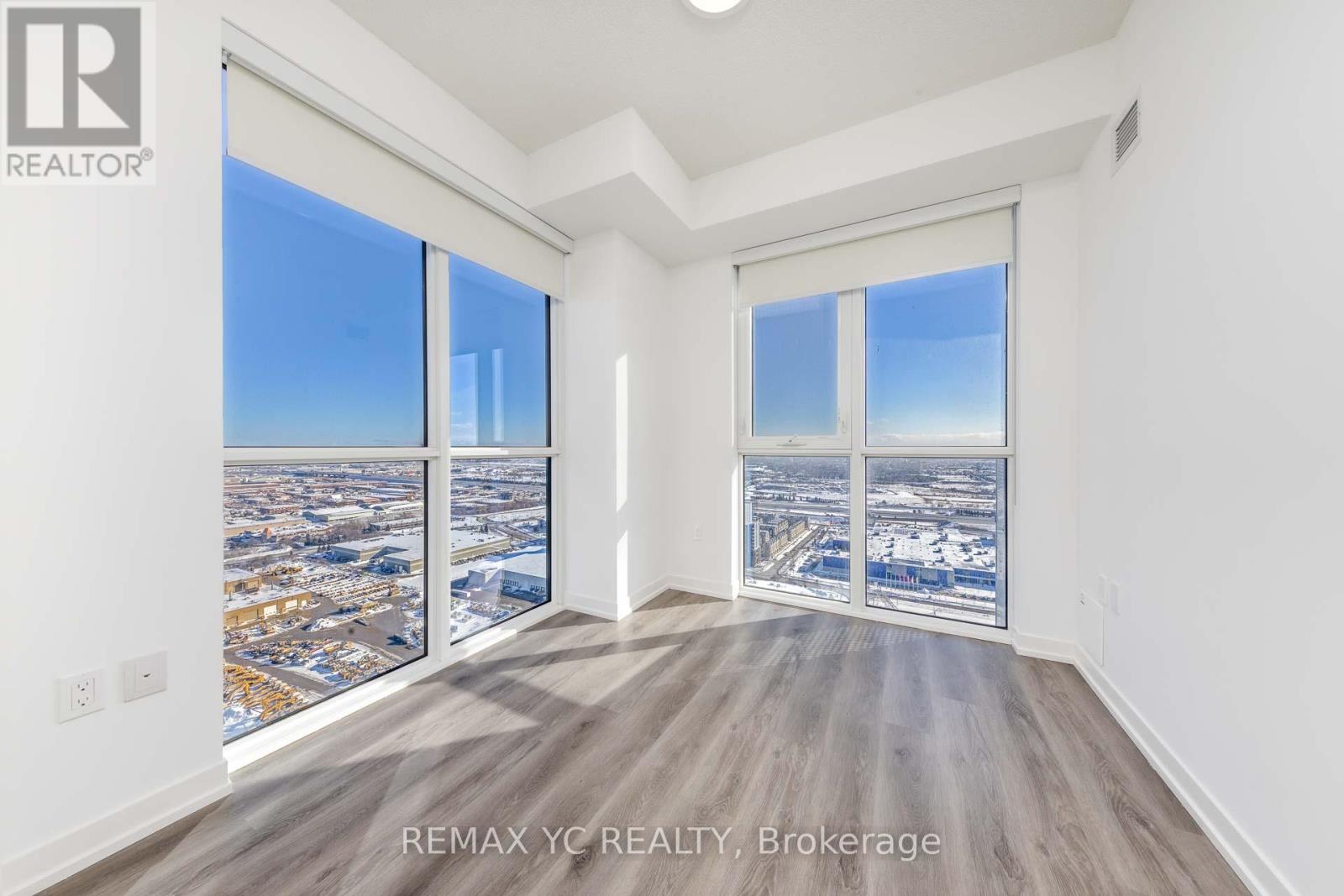 3910 - 28 Interchange Way, Vaughan, Ontario  L4K 5Z7 - Photo 15 - N12744852