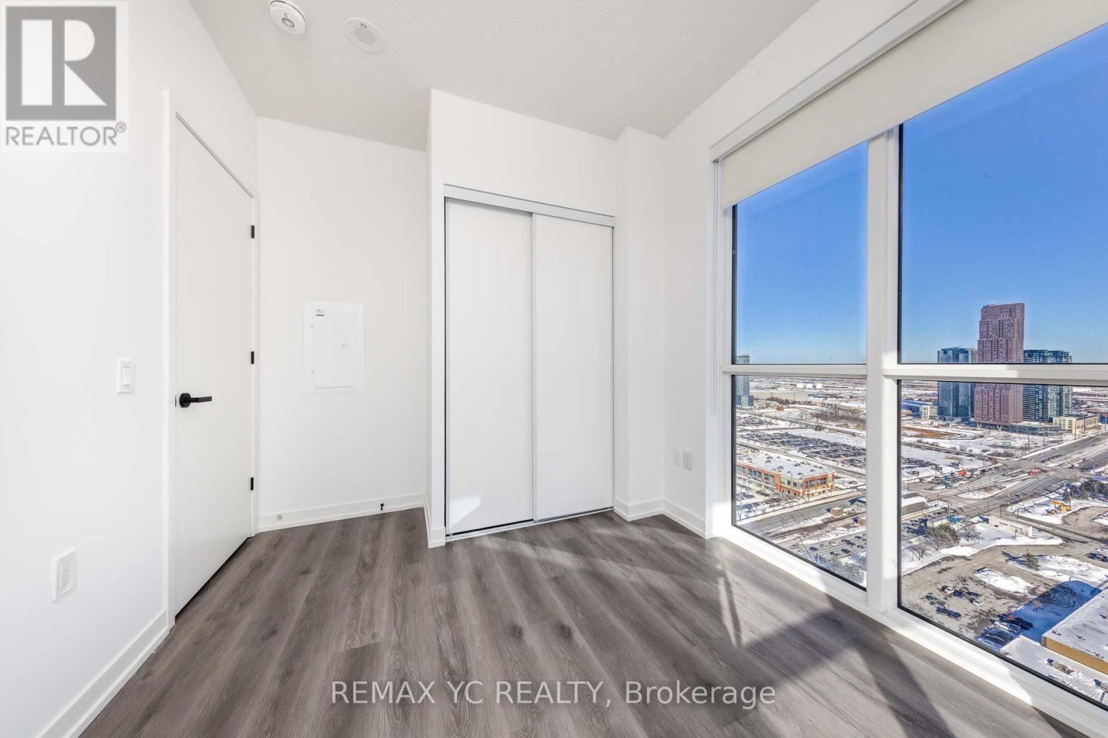 3910 - 28 Interchange Way, Vaughan, Ontario  L4K 5Z7 - Photo 16 - N12744852