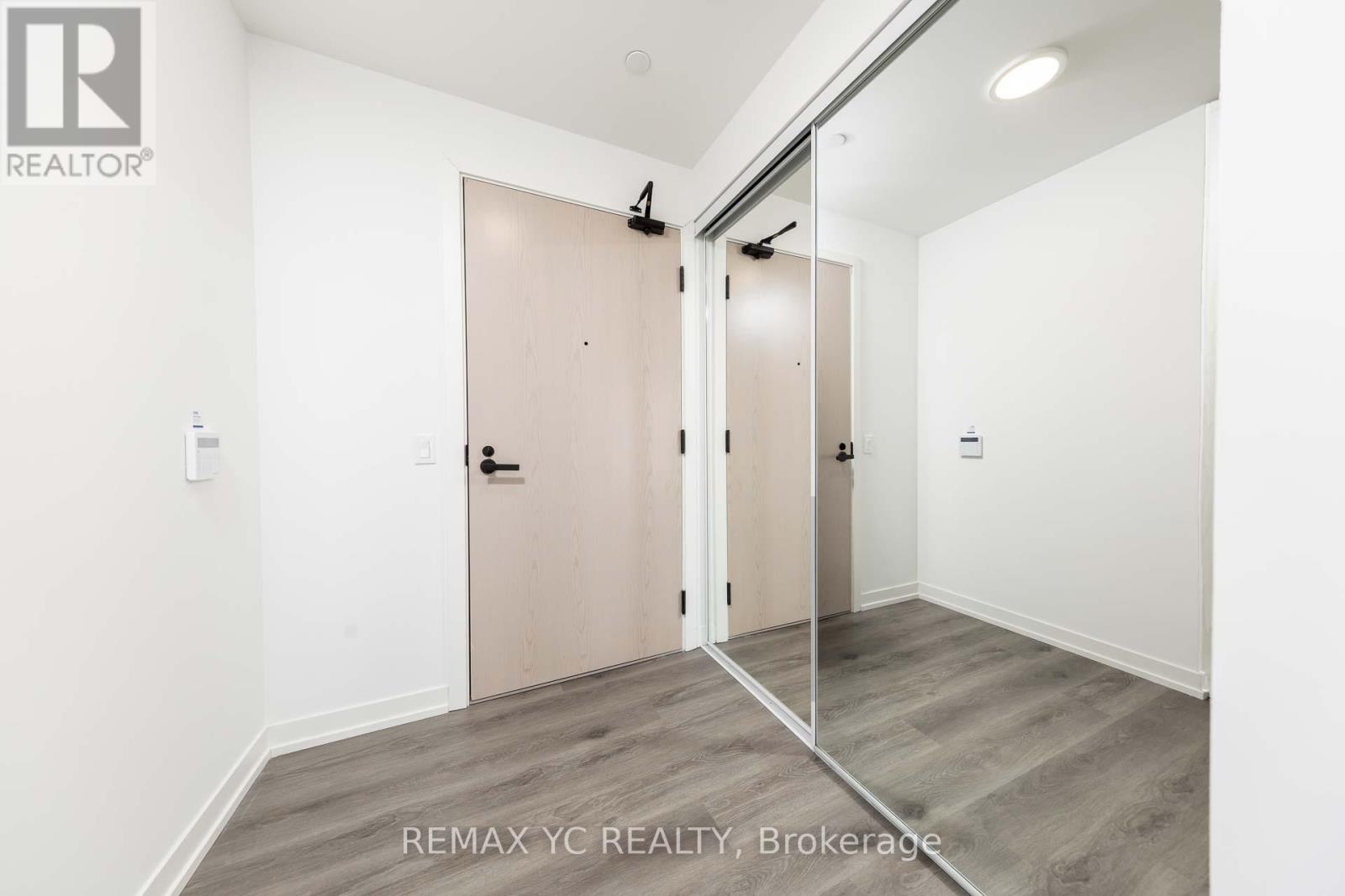 3910 - 28 Interchange Way, Vaughan, Ontario  L4K 5Z7 - Photo 21 - N12744852